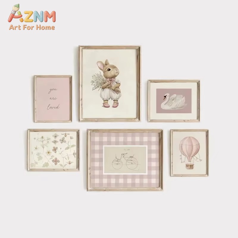 Baby Nursery Frames - うさぎ柄のキャンバスアート、ヴィンテージ風のピンクの花柄、白鳥と熱気球の壁飾り、ベビールームの装飾ポスター、愛されているというメッセージが込められたギフト。