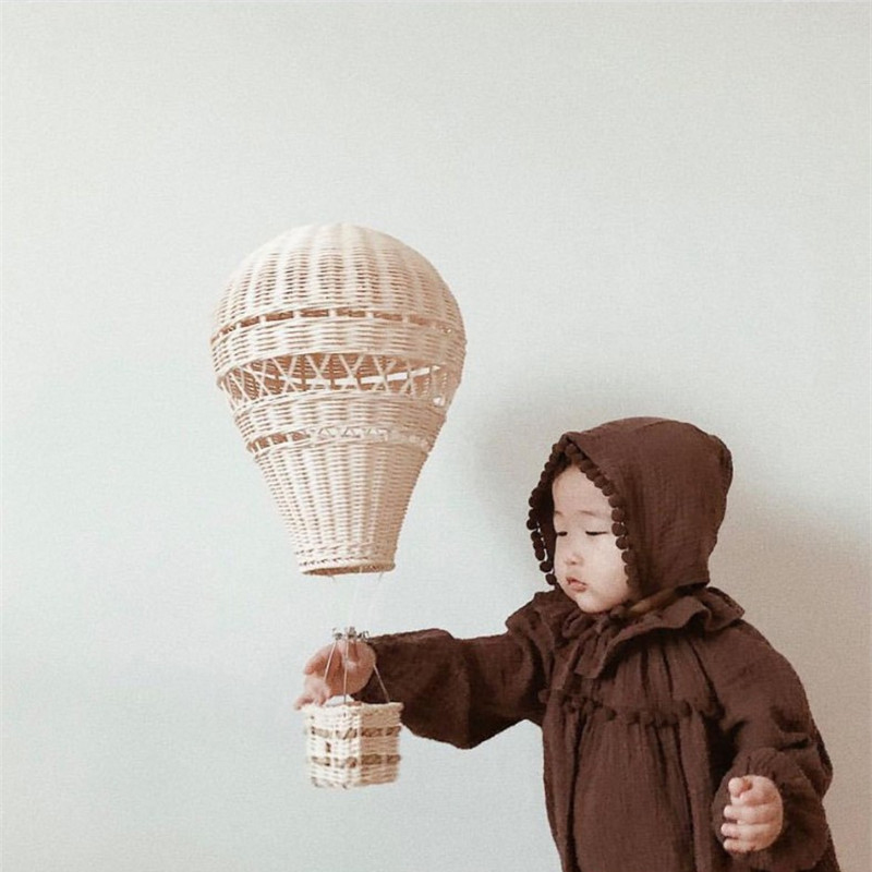 熱気球シャンデリア LED 子供部屋籐クラフト手作りランプ赤 - Baby Nursery Decor Girl のレビューと価格